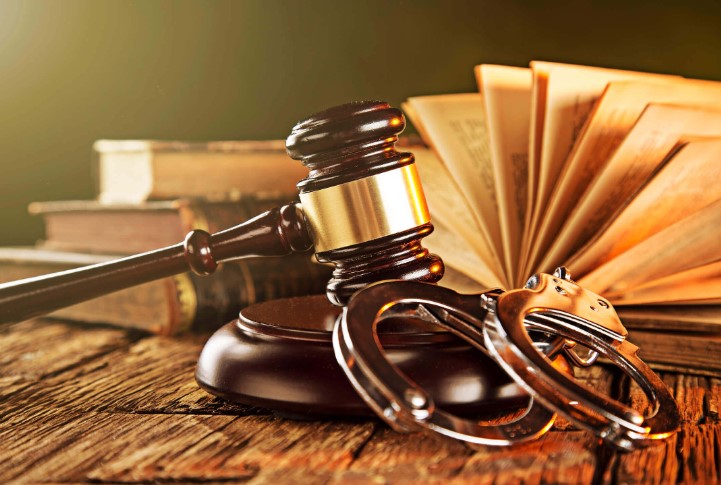 What Qualities Should You Look for in a Criminal Defense Attorney
