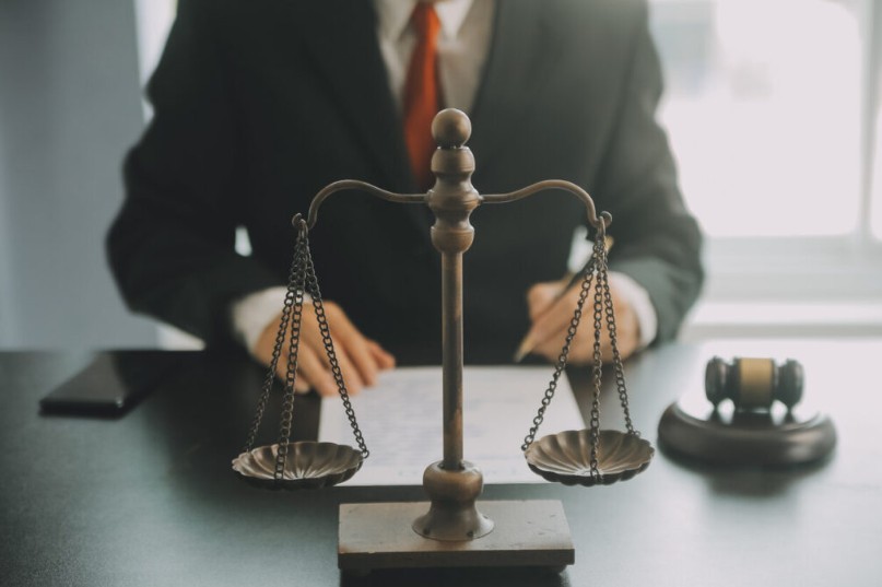 Factors an Huntsville AL Personal Injury Lawyer Considers in Liability Analysis in Distracted Driving